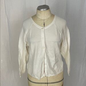 American Eagle Outfitters Cream Button-Up Cardigan Size Medium